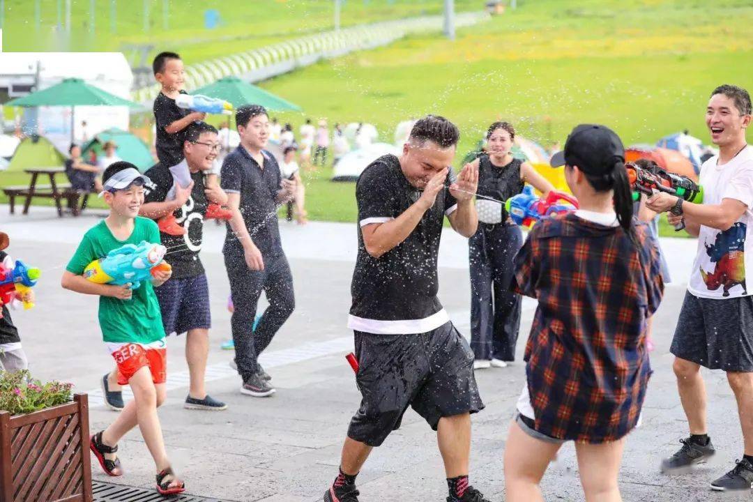 欧洲国家队碰撞出火花,嘉宾盛大 欧洲国家队碰撞出火花,嘉宾盛大