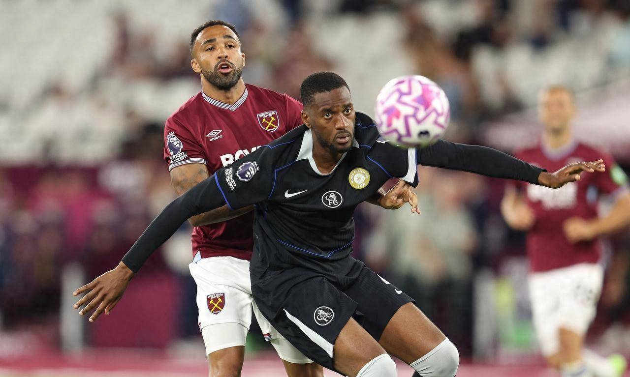 切尔西客场逼平西汉姆，争冠形势堪忧