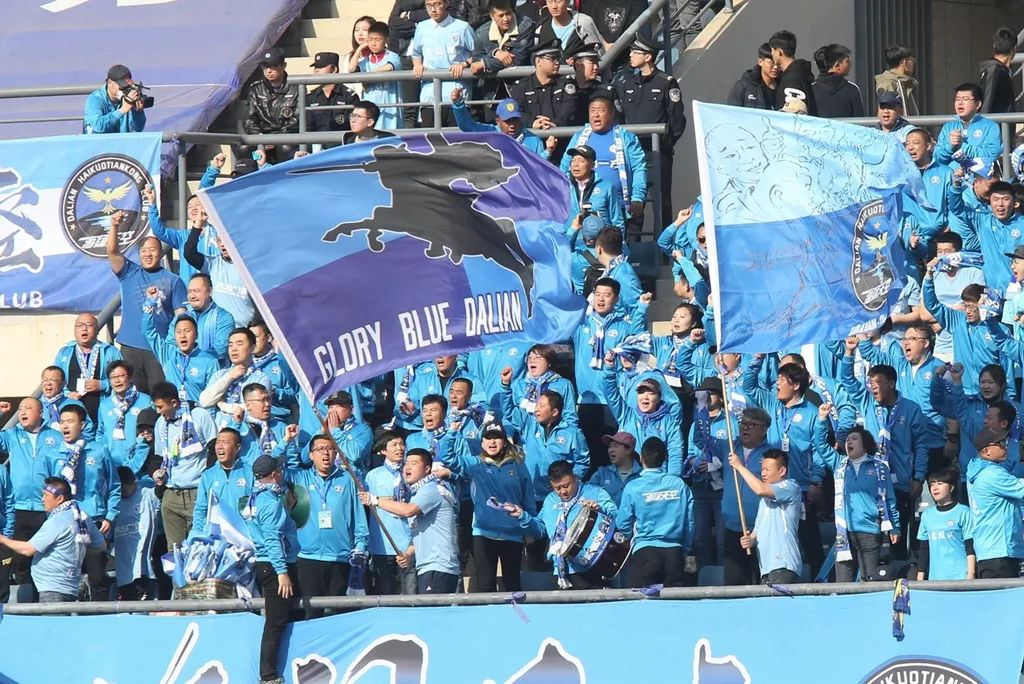 包含天津泰达客场不敌大连一方,遭受失败的词条 包含天津泰达客场不敌大连一方,遭受失败的词条