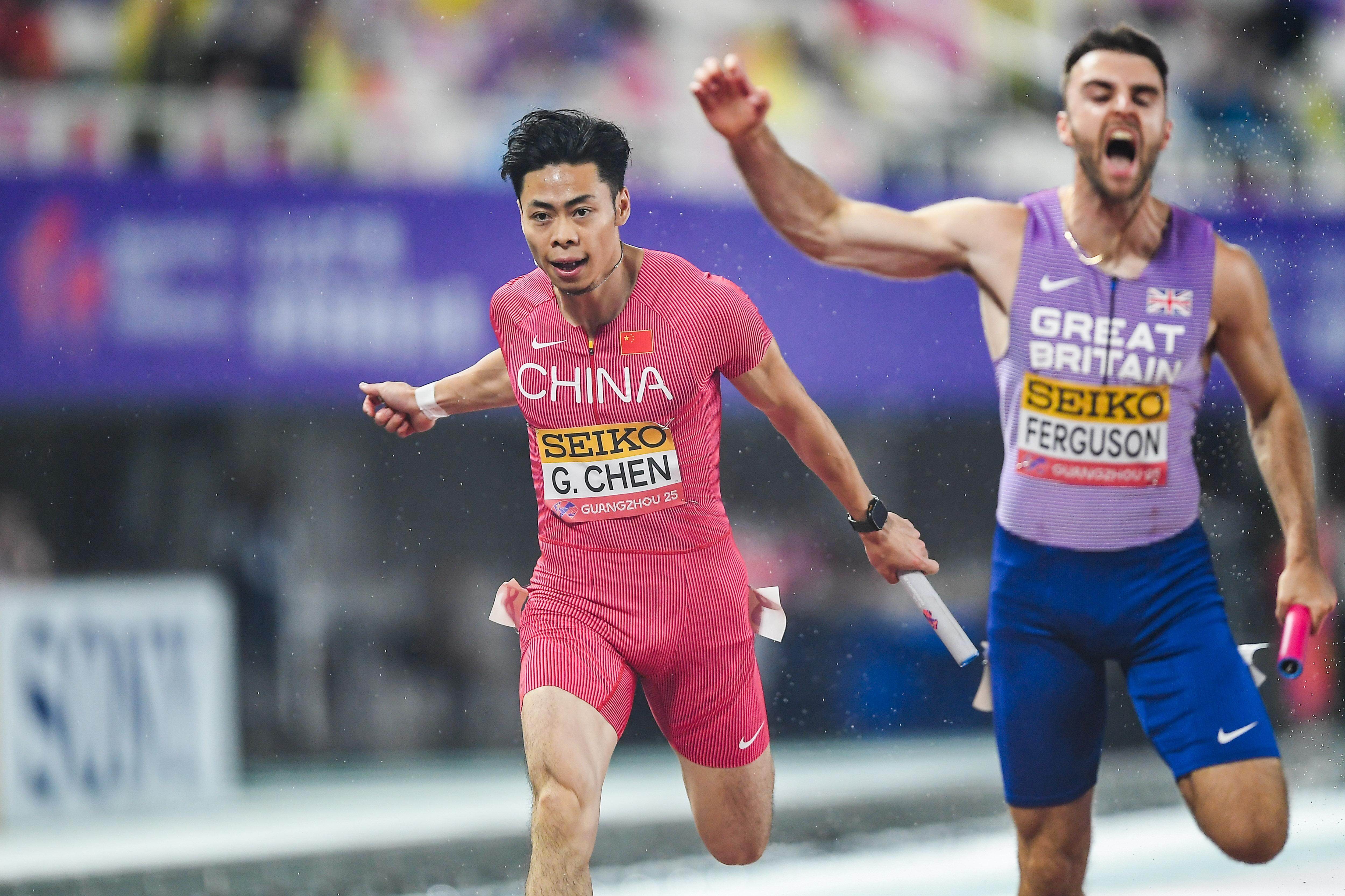 田径全运会冠军争夺激烈,各项目选手展现顶尖水平 田径全运会冠军争夺激烈,各项目选手展现顶尖水平