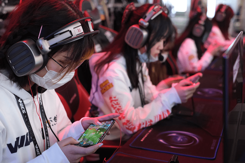 SHR血洗TSM,Knight开启传奇时刻鏖战多局入围赛,让粉丝疯狂欢呼的简单介绍 SHR血洗TSM,Knight开启传奇时刻鏖战多局入围赛,让粉丝疯狂欢呼的简单介绍