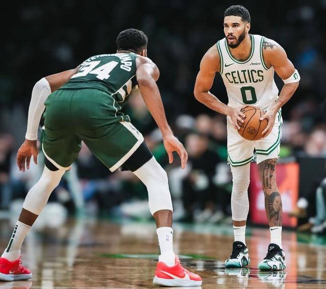 雄鹿大胜热火,字母哥状态火爆 雄鹿大胜热火,字母哥状态火爆