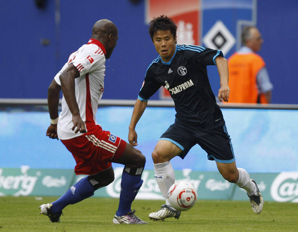 沙尔克客场告捷汉堡,士气大振 沙尔克客场告捷汉堡,士气大振