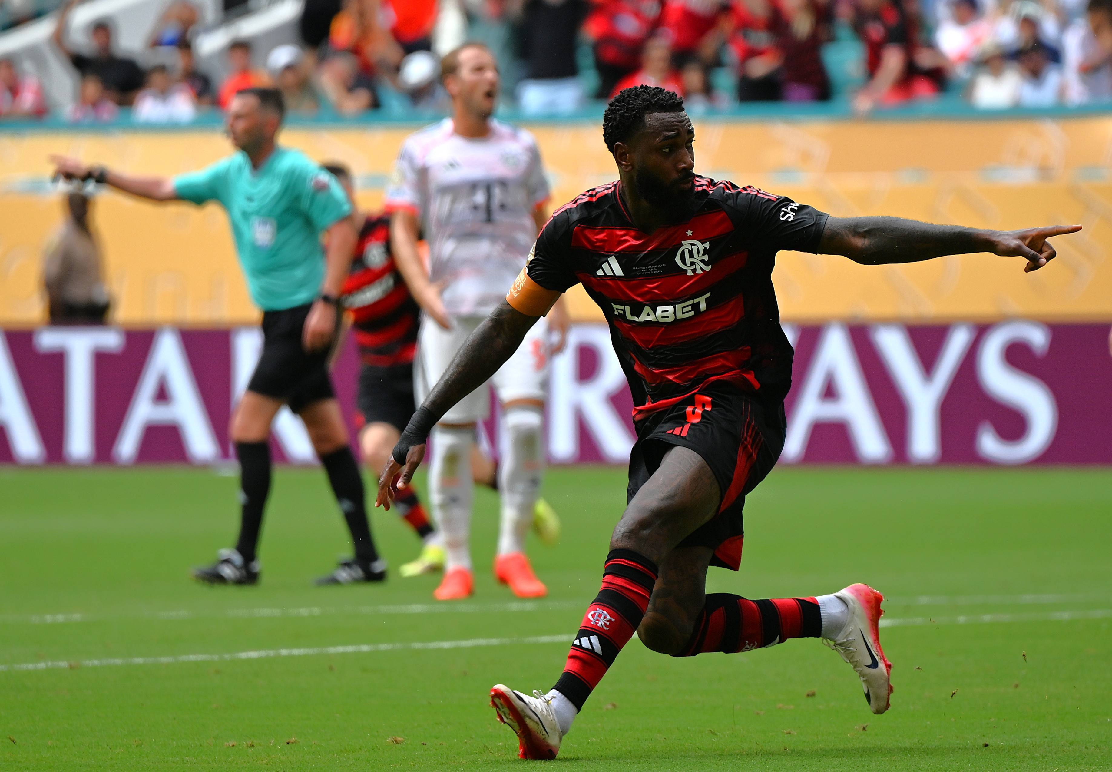 拜仁慕尼黑主场不敌，被逼至赛季终结