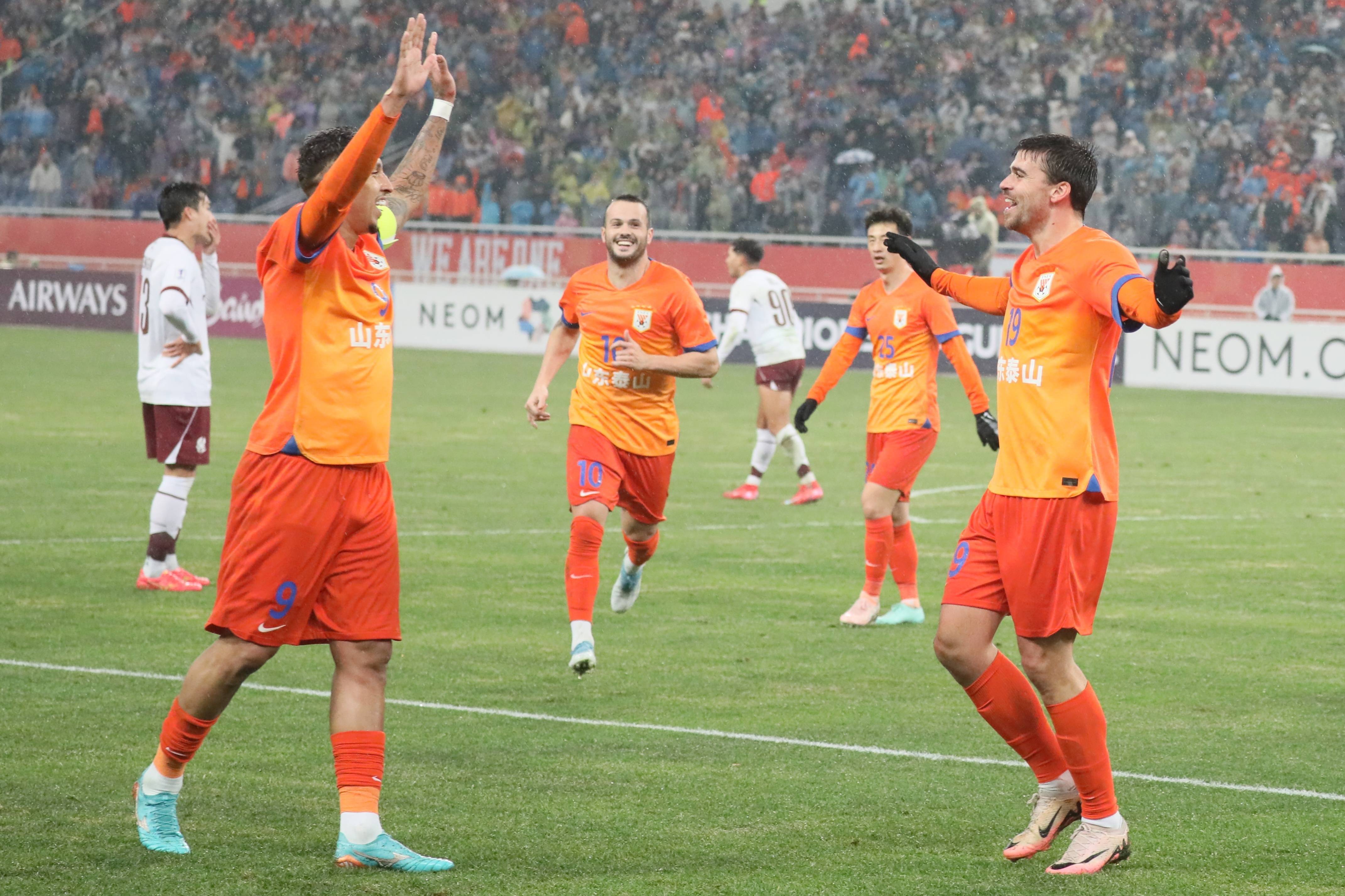 莱比锡红牛坚守主场,力争摘得联赛冠军 莱比锡红牛坚守主场,力争摘得联赛冠军