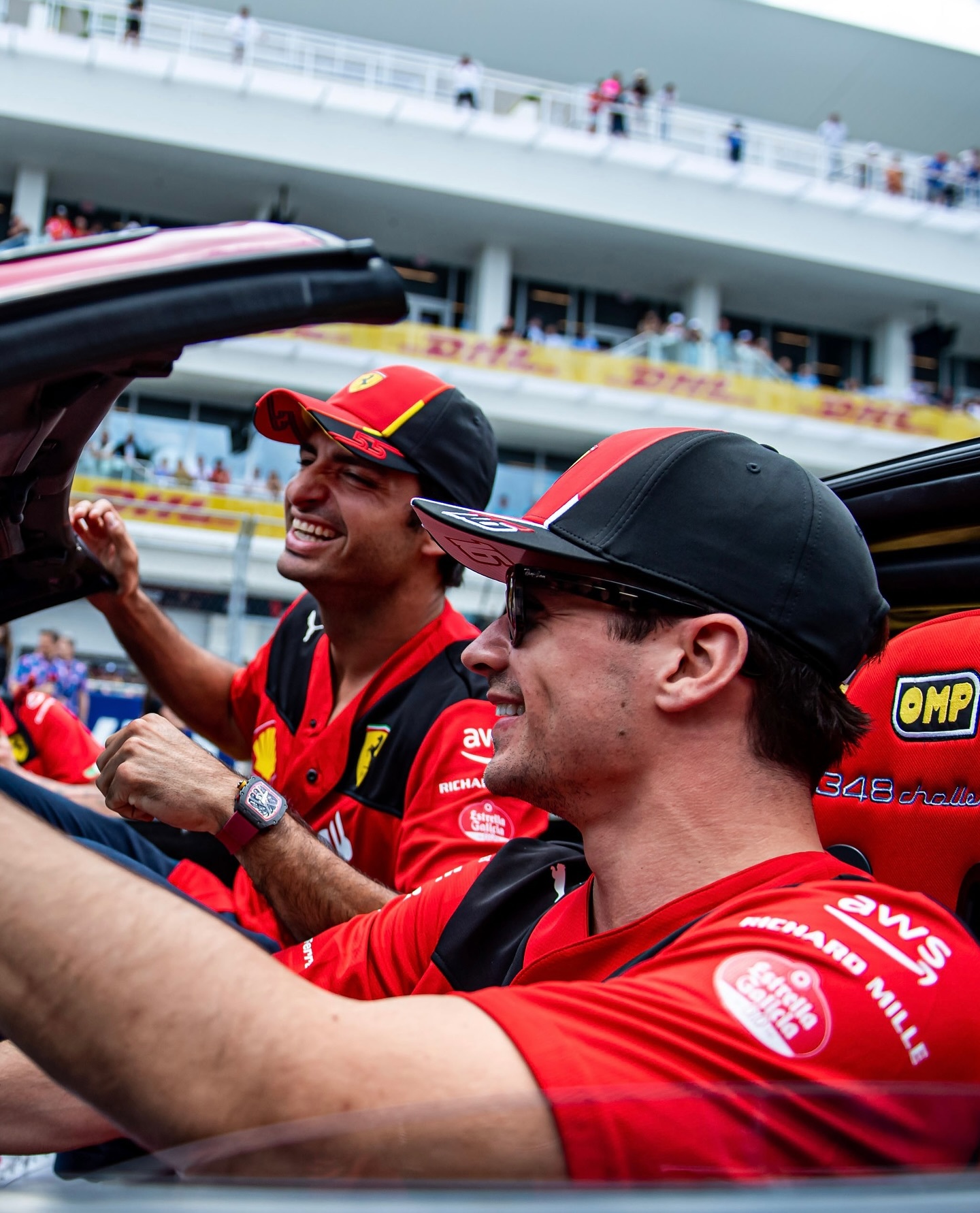 开云体育app-包含索伯车队碾压法拉利，塞恩斯惊艳四座的词条