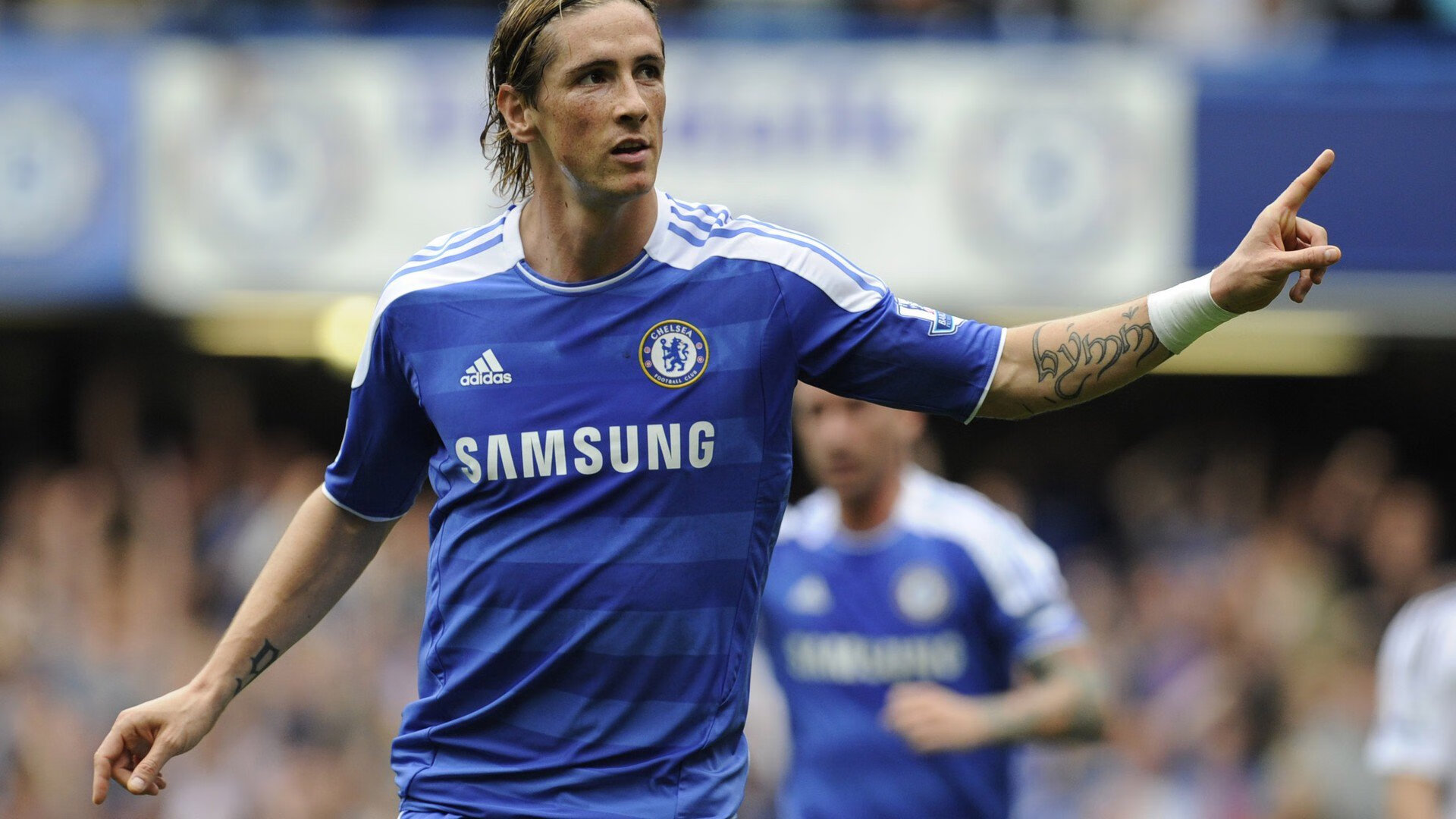 鏖战五环之下，利拉德率公牛逆转北京队取胜